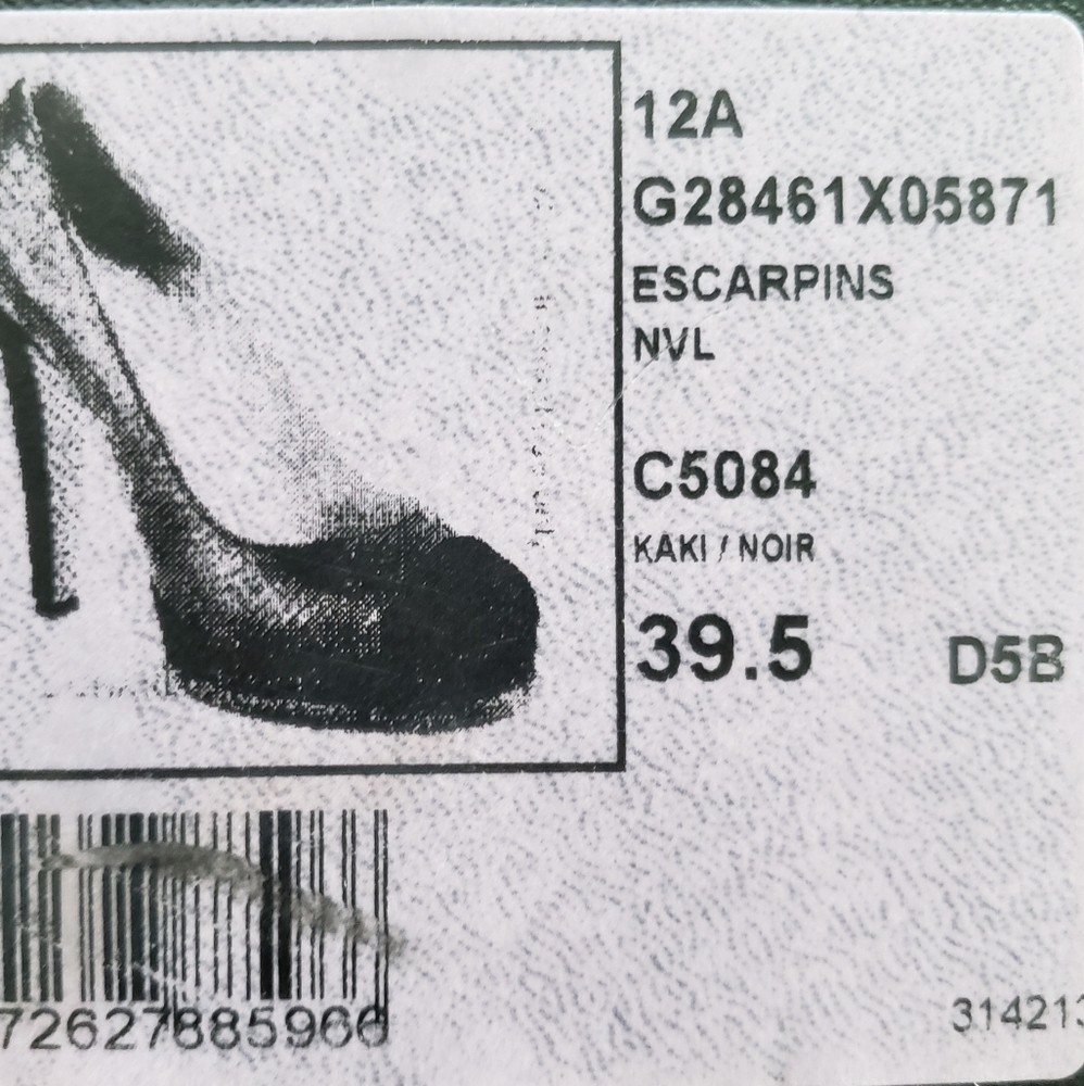 sold ✅Chanel Two-tone Round Cap Toe Escarpins Pumps 39.5 - Picture 10 of 10